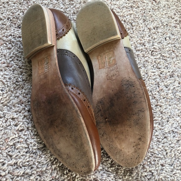 Hinge Shoes Oxfords - Picture 3 of 5